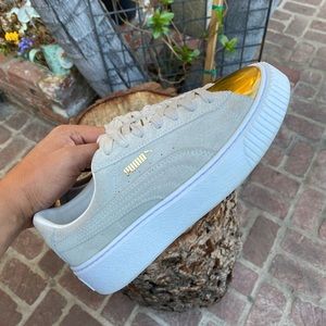 PUMA SUEDE PLATFORM GOLD | WOMEN |SNEAKERS|SIZE 7